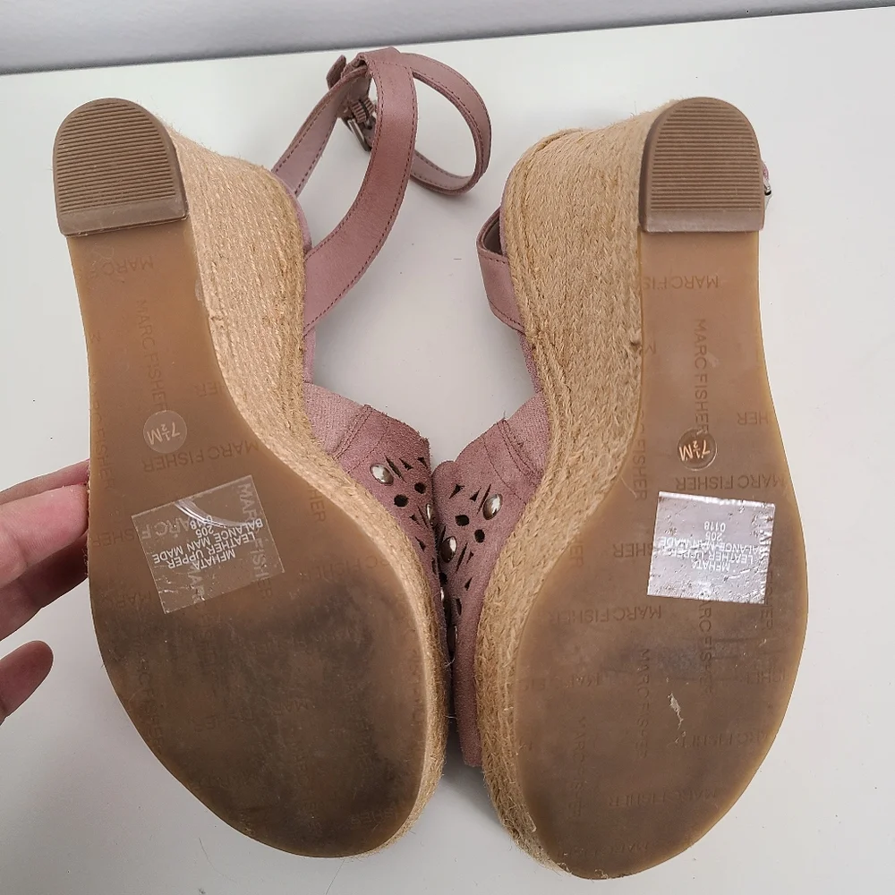 Marc Fisher Hata Nude Blush Pink Woven Wedge Eyelet Metal Dots Platform Heel 7.5